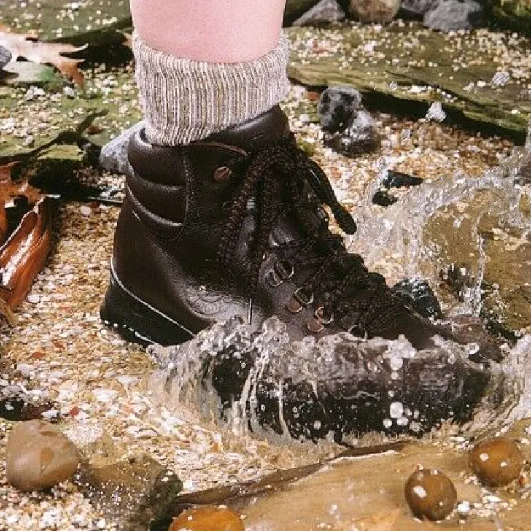 NikwaxFabric & Leather Proof - Imperméabilisant pour chaussures en tissu ou cuir avec applicateur éponge